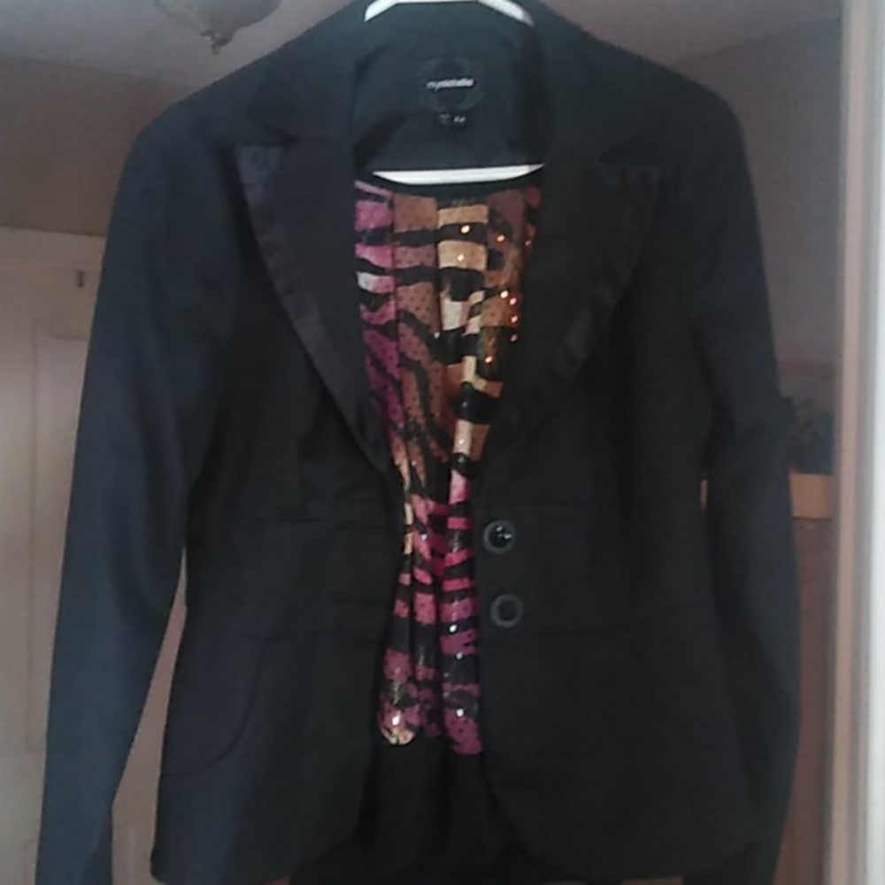 Excellent Black Suit
